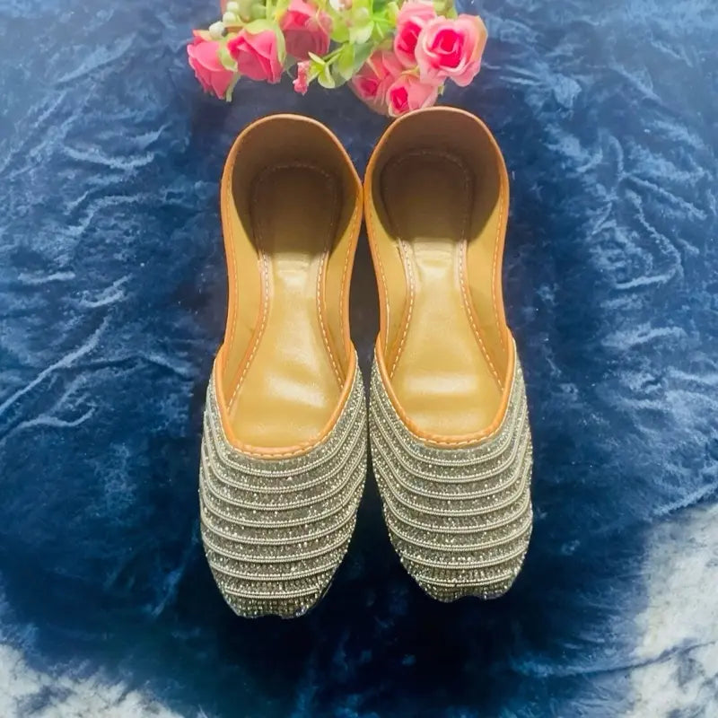 Sparkle & Step: Premium Silver Sequin Juttis | Handcrafted Punjabi Khussa Flats