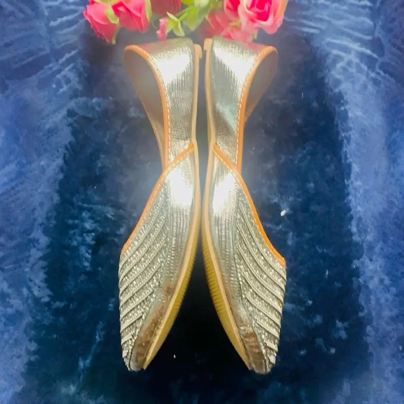 Sparkle & Step: Premium Silver Sequin Juttis | Handcrafted Punjabi Khussa Flats