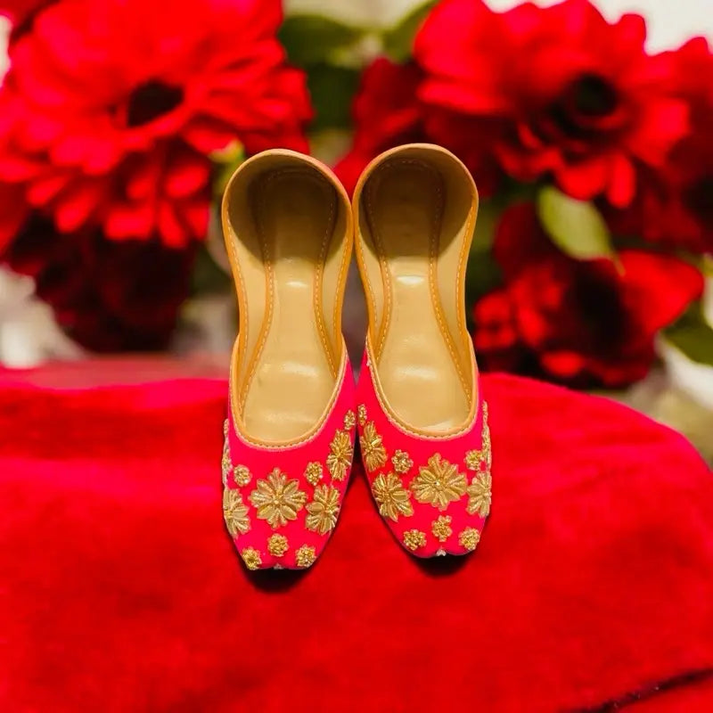 Handmade Pink Punjabi Jutti | Embroidered Ethnic Mojari Flats for Women | Festive & Wedding Traditional Footwear