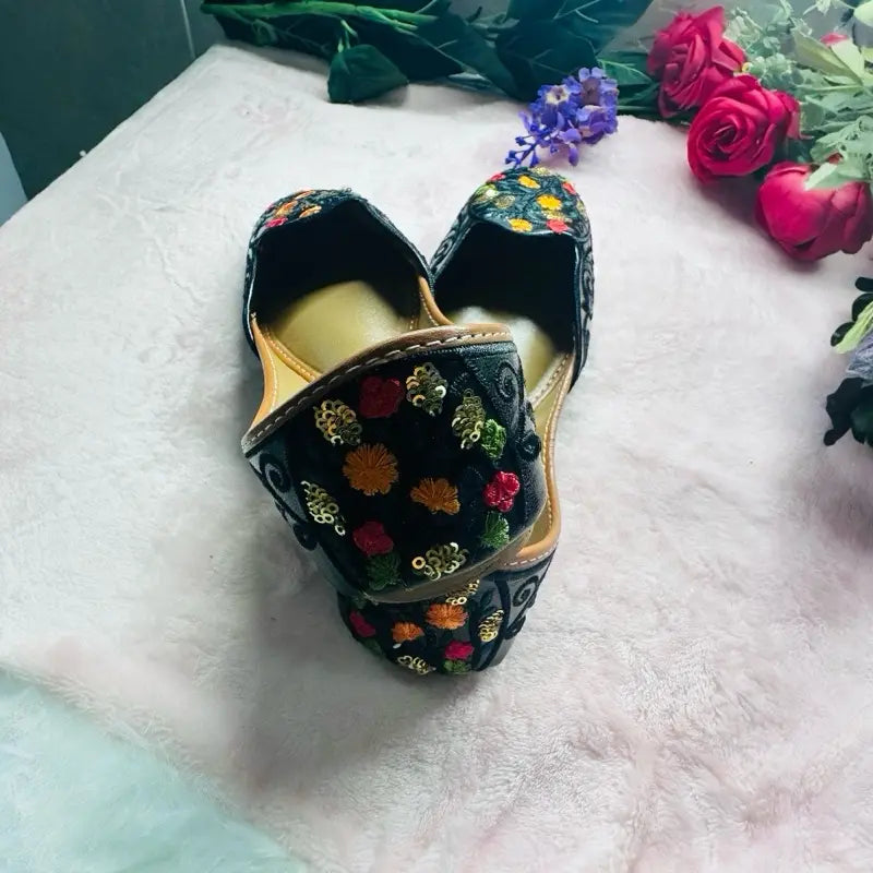 Floral Embroidered Jutti Elegant Handcrafted Ethnic Flats | Perfect for Weddings & Festive Wear